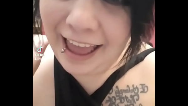 Stuffing my bra gone wrong lol#fail