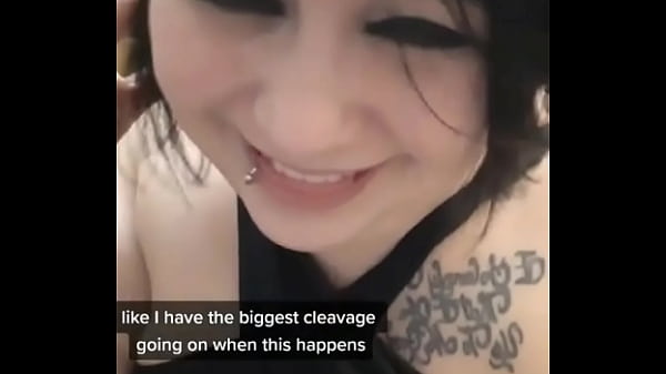 Stuffing my bra gone wrong lol#fail 