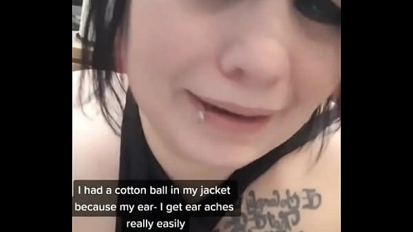 Stuffing my bra gone wrong lol#fail 