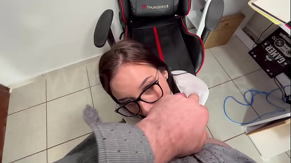 Mamei o professor pra ele me ajudar na prova 