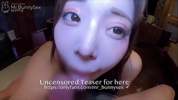 與兔子先生新人 「伊藤小春 koharu itou」的初次拍攝 她玩弄著玩具 輕輕撫摸自己的小穴 