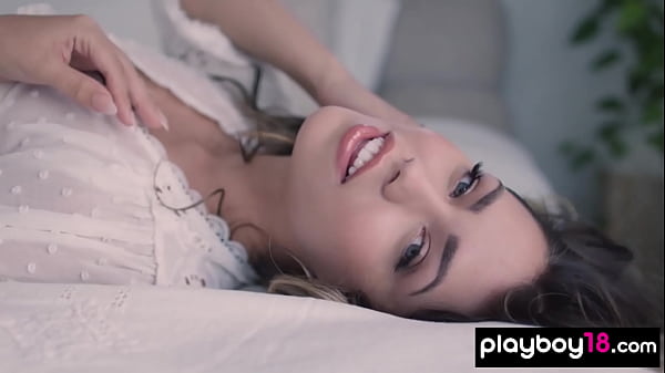 Bombastic all natural hispanic babe showing her hot boobs 