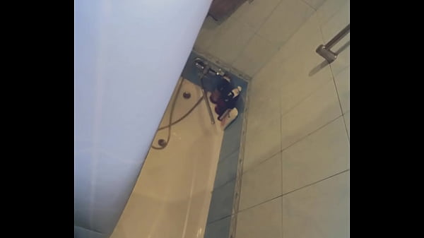 Nonton My Step Sis Takin A Shower And I Film Her Big Nipples And Jerk Off My Tiny Dick thumbnail