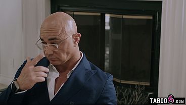 Dropping the lawsuit had desperate MILF fucking the plaintiff Dropping the lawsuit had desperate MILF fucking the plaintiff
