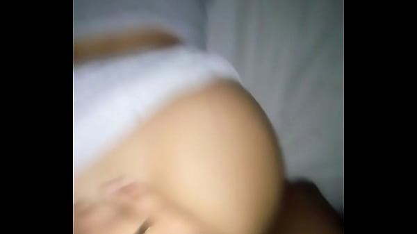 Play MP4 - Morocha recibiendo garrote