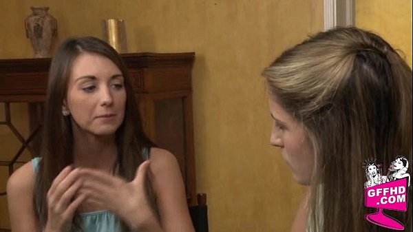 Sensual lesbains 1031