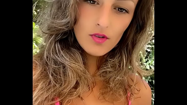 Nonton Humm Viens Vite T&rsquo;abonner Pour Voir Ce Qu&rsquo;il Va Ce Passer &agrave; La Baie Des ... thumbnail