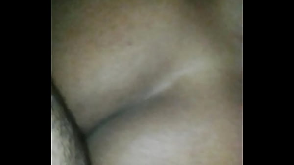 nega rebolando no pau do marido