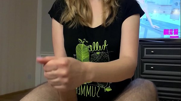 Play MP4 - Permanent cumflowing during edge hero playing