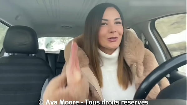 Play MP4 - ORGASME DANS MA VOITURE&comma; je me baise avec un gros gode au bord d'une route