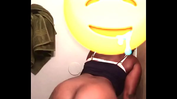 Play MP4 - Bbw thot shaking ass