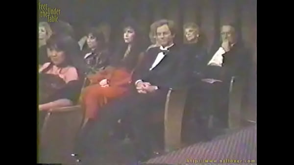 Nonton Footsie thumbnail