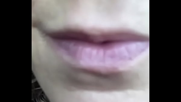 Sara jay's rubbing nose