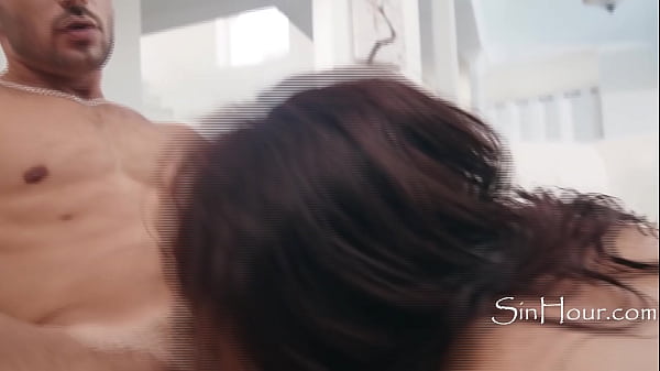 Curvy Girl Gets Her Fun Hole Pleasured HARD 