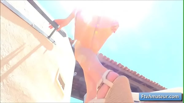 Sexy natural big_tit blonde amateur girl_Blake finger fuck her juicy pussy deep outdoors