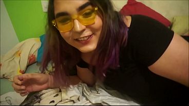 ESPANCANDO A ALICE HAEL USANDO UM CONSOLO 