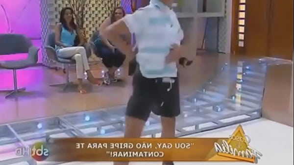 Kim caindo no casos de fam&iacute;lia