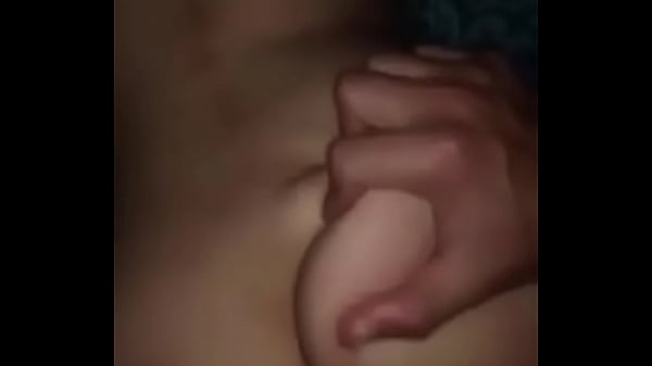 Dame duro papi que me encanta me deja toda la leche adentro y chorrea rico fuertes gemidos