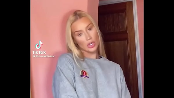 Nonton Erica Banks thumbnail