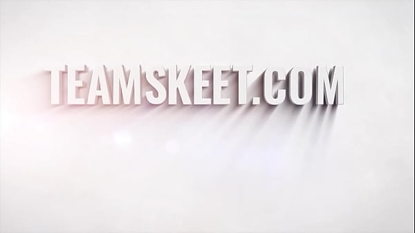 Naughty Slutty Teen (Alaina Dawson) Fucked Stepdad 