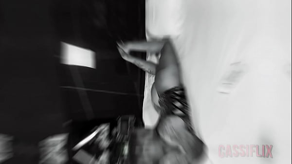 Nonton Fiz Uma Live Meus F&atilde;s E Eles Enlouqueceram, Curtam Esse Momento Delicioso, Assista Completo No Cassiflix. thumbnail