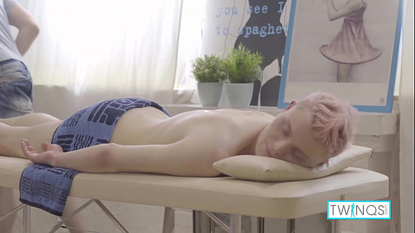 Play MP4 - Redheaded Masseur Michael Drills Inked Twink Oliver's Tight Bootyhole&excl;