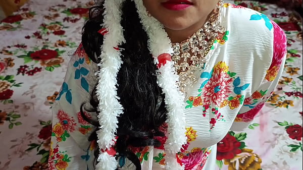 Desi Cute Girl First Time Fucking With Friend Clear Hindi Talk thumbnail