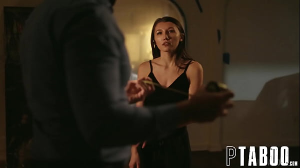 Ungrateful Maya Woulfe_Fucks House Contractor StirlingCooper