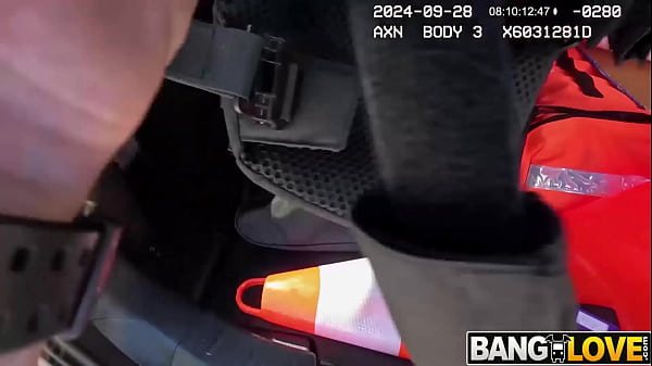 Nonton Serve Dick Protect Pussy thumbnail