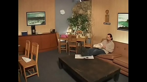 Cute amateur gets her sweetpussy stuffed with a fat shlong