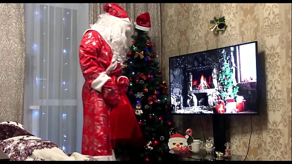 Play MP4 - On Christmas&comma; Santa CLAUS fucked and finished as a gift for a RUSSIAN gay man with a BIG ass