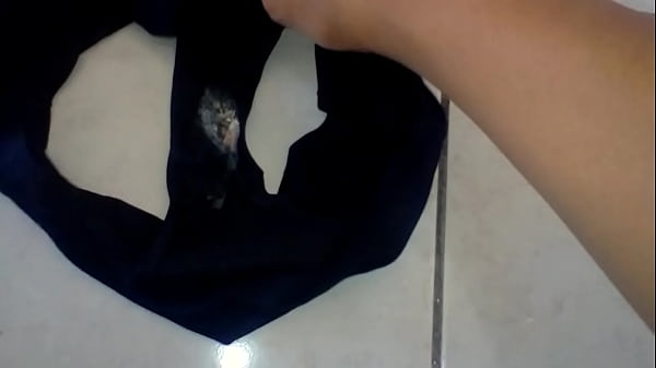 Play MP4 - CALZON USADO CON FLUIDO VAGINAL DE MI TIA