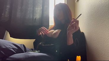 Nonton European Stepmom Artemisia Love Smoking A Cigarette And Flashing Her Tits thumbnail