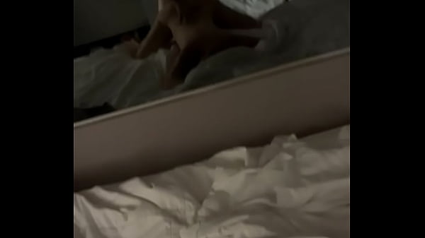 Play MP4 - Skinny slut dicked down deep