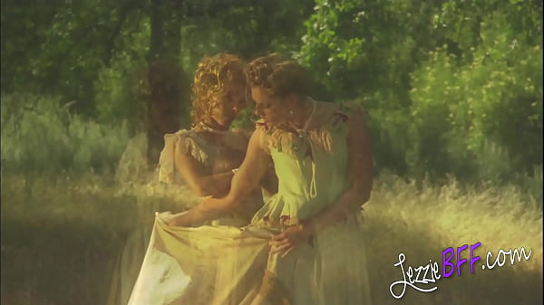 Lezzie BFF Perfect View Above TheRiver