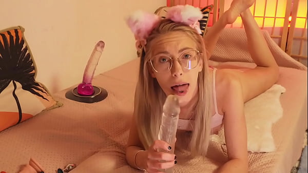 She blow transparent dildo and tells you about sex in the car 