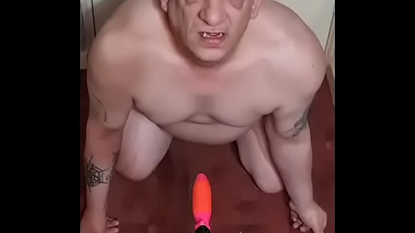 Play MP4 - sorry for the noise what do you expect from a homemade dildo machine and dildo i made myself on full power