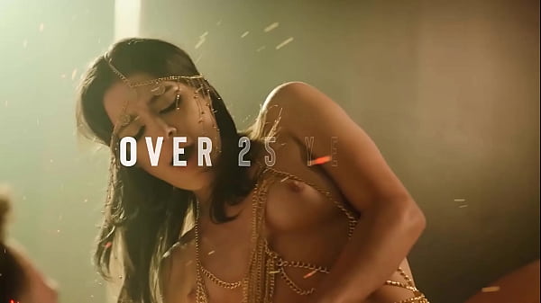 Golden emma & ruby&rsquo;s roadside tongue fuck festival