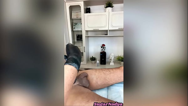 A Juicy Big, Hard Cock Came In For A Waxing Procedure thumbnail