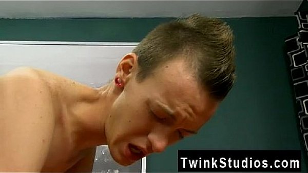 Twink movie of Dylan Chambers is none too amazed when Chris Jett 