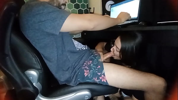 As&iacute; Es Como Mis Empleadas Me Piden Un Adelanto thumbnail