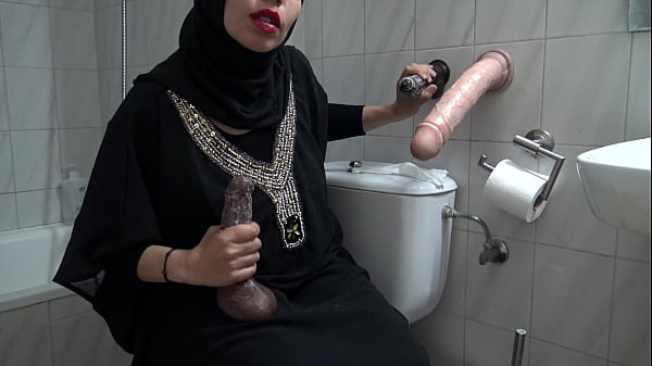 Muslim Hot Wife Loves Big Cocks thumbnail