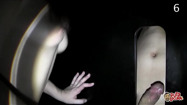 La pelirroja Lilyan tragando 24 corridas en el SpanishGlory Hole