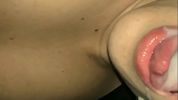 Play MP4 - REAL HOMEMADE&comma; MY WIFE LIKES TO SUCK ALL THE SPERM AFTER CUMSHOT AND I&comma; LIKE A REAL CUCKOLD HUSBAND CAN&DiacriticalAcute;T RESIST TO WATCH THIS AND I CUM TOO - KARINA AND LUCAS