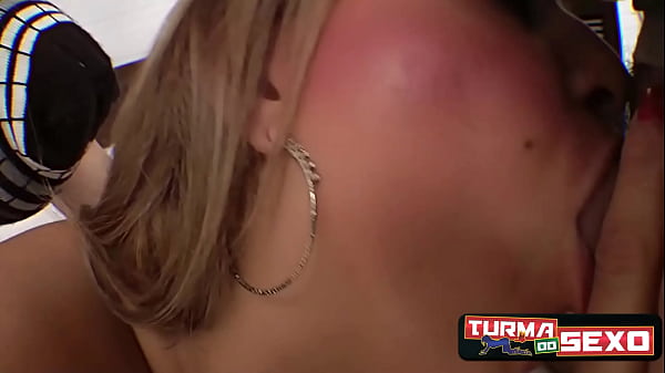 A deliciosa loira Priscila Brandão chega fazendo_anal - Frotinha_Porn Star - -