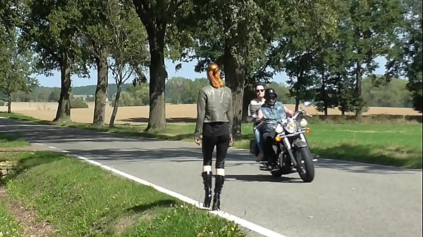 Black Leggings Walking thumbnail