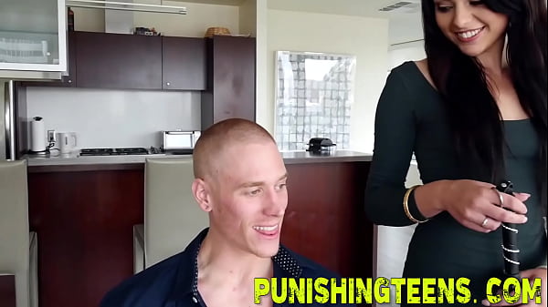 Teen gets_ass eaten out before hardcore bdsm fuck