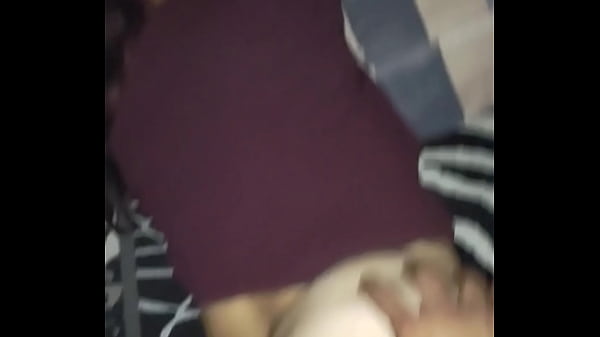 Play MP4 - Llenando de mecos la vagina de la vecina mientras esposo no est&aacute;