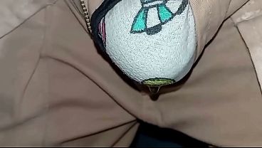 Pa&ntildeal de tela orinado qu&eacute rica sensaci&oacuten