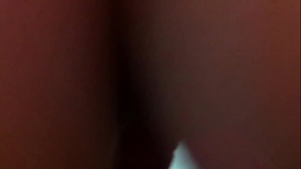 Me vengo afuera de su culo porque si no se enoja 